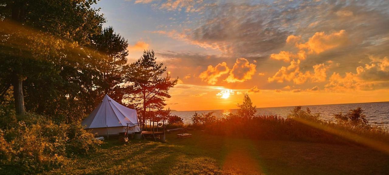 Mereaeaere Glamping Ja Rannamaja Liimala المظهر الخارجي الصورة